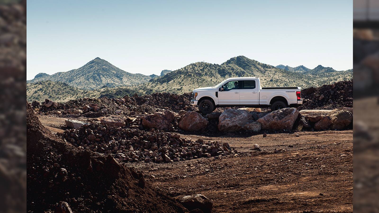 “The F-Series Super Duty is … just as good with a gas engine as it is with a diesel.” – Motor1.com “The F-Series Super Duty is … just as good with a gas engine as it is with a diesel.” – Motor1.com